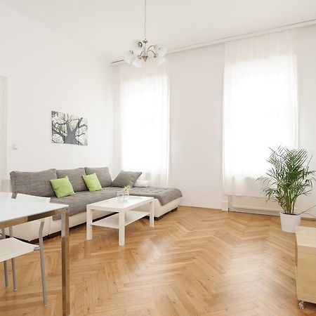 Vienna-Apartment-One Liechtensteinstrasse Luaran gambar